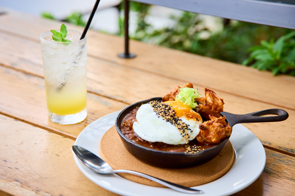 〈新丸ビル 丸の内ハウス〉の〈Koko Head cafe〉の「ココモコ