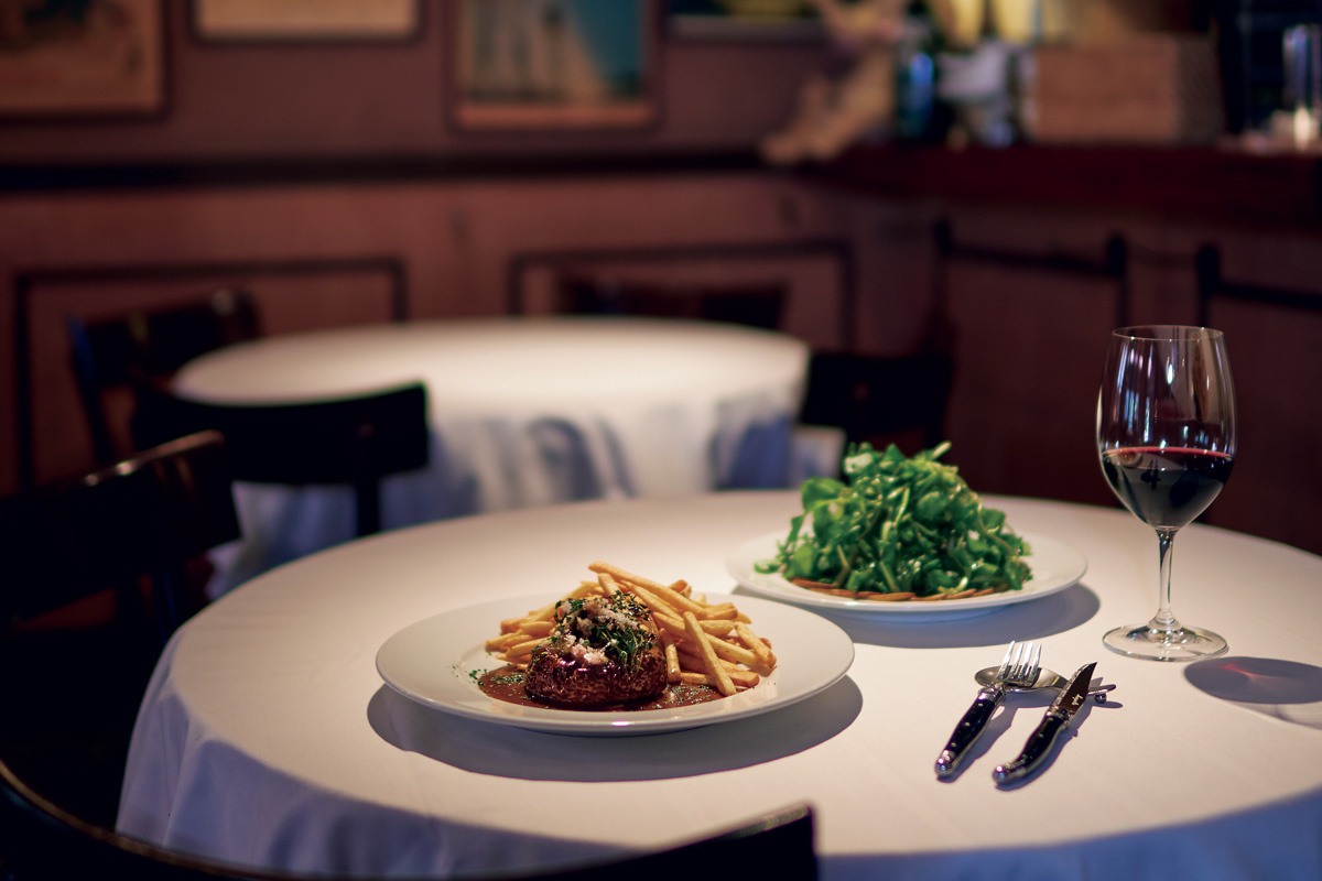 〈ビストロ ヌガ〉の料理