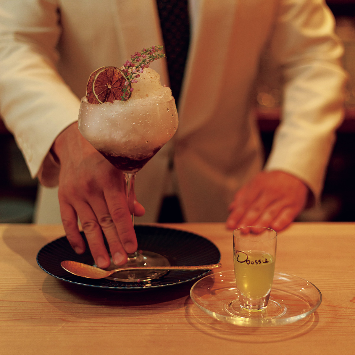 銀座の〈氷茶室つきそめ〉の「山椒モスコミュール」