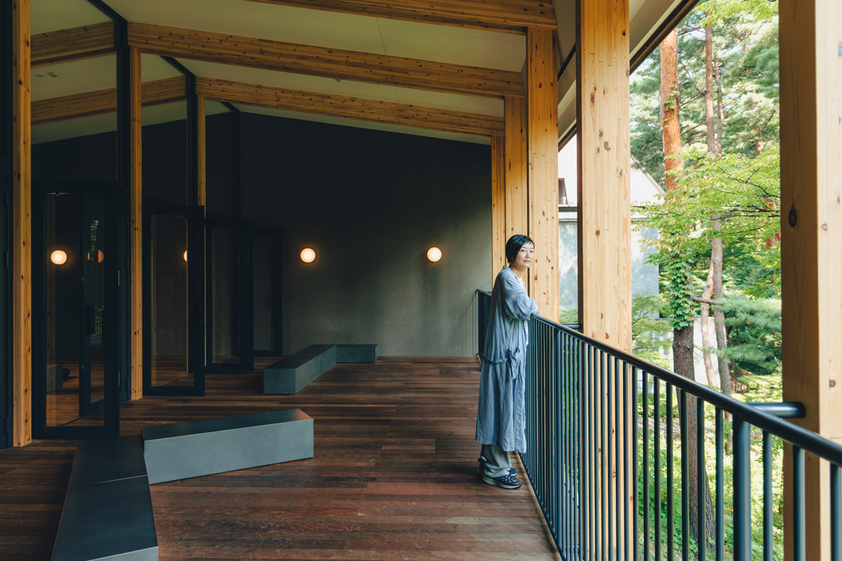 山梨のサントリー白州蒸溜所の新生〈Hakushu Terrace〉