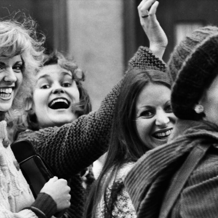 女性の休日_main