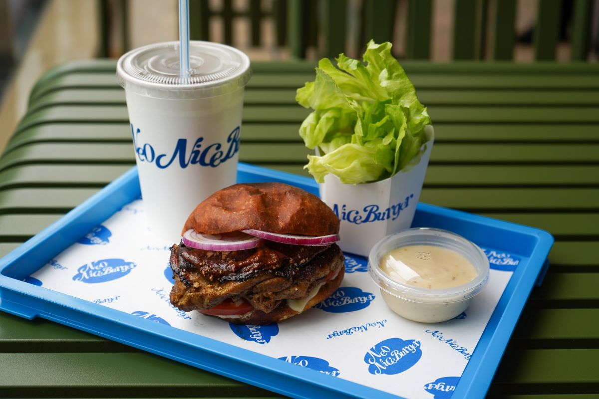 〈I’m donut？〉の仕掛け人が今度はハンバーガー界のキングになる！？