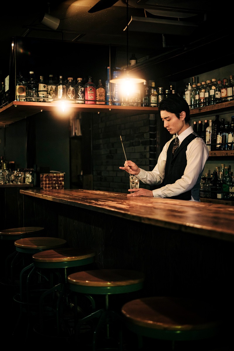 バーテンがかっこいいバー