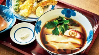 【秋旅】お出汁が恋しくなる季節。｜東京、鎌倉、名古屋、京都、大阪、三重で味わう“名物うどん”14選