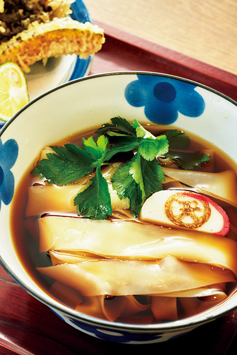 【秋旅】お出汁が恋しくなる季節。｜東京、鎌倉、名古屋、京都、大阪、三重で味わう“名物うどん”14選