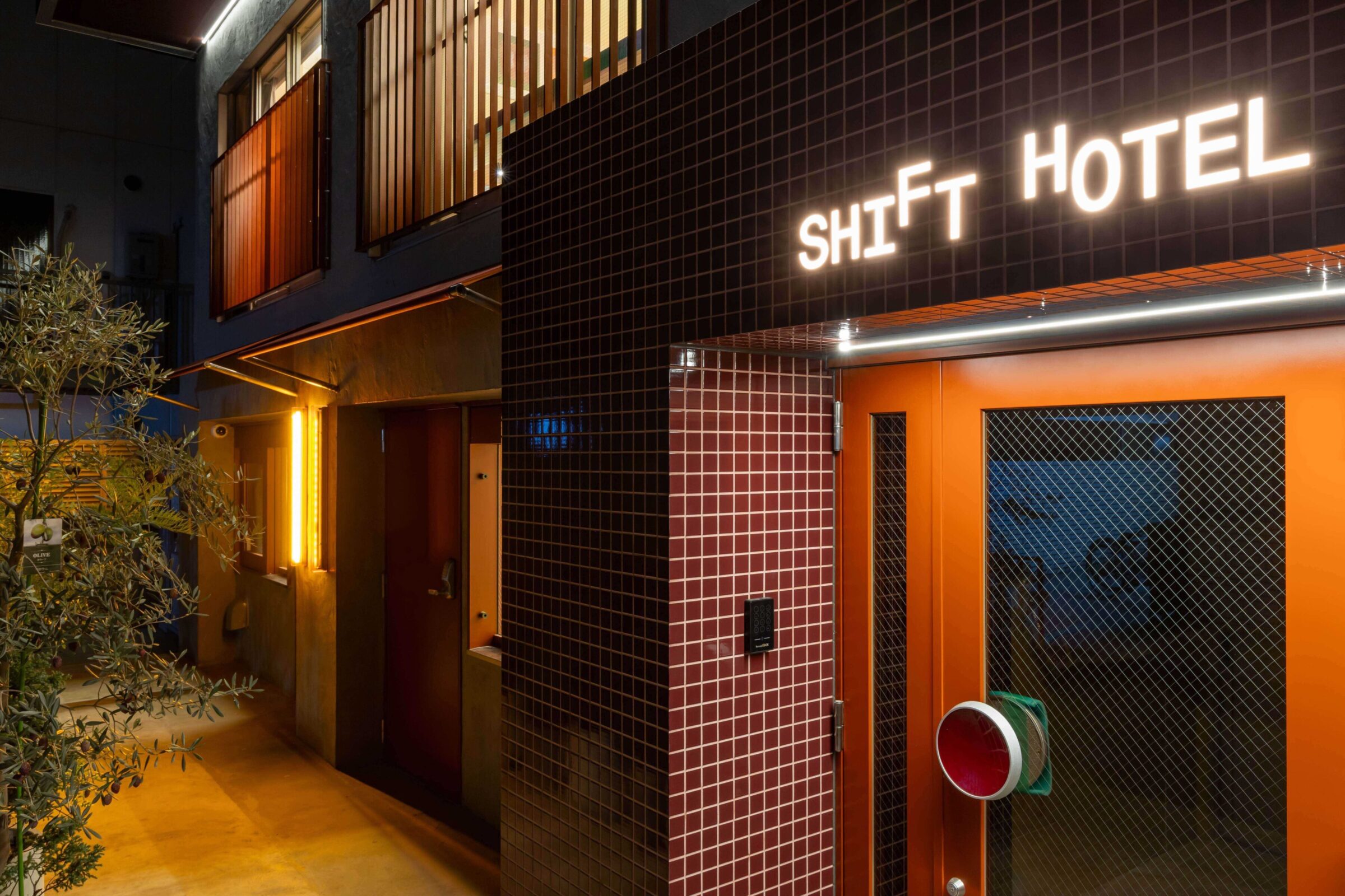 幡ヶ谷のSHIFTHOTE