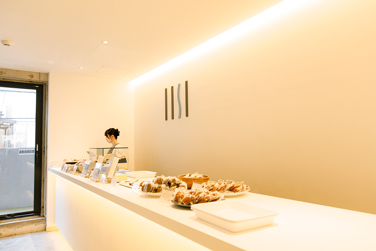 EQUALLY（イクアリー)