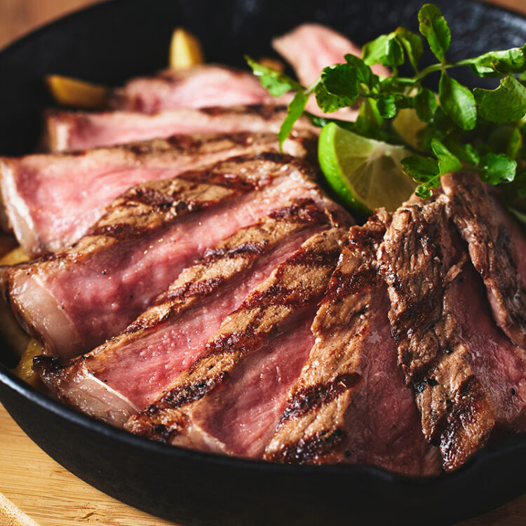 「メキシコ産ビーフサーロインステーキ」300g4,280円。