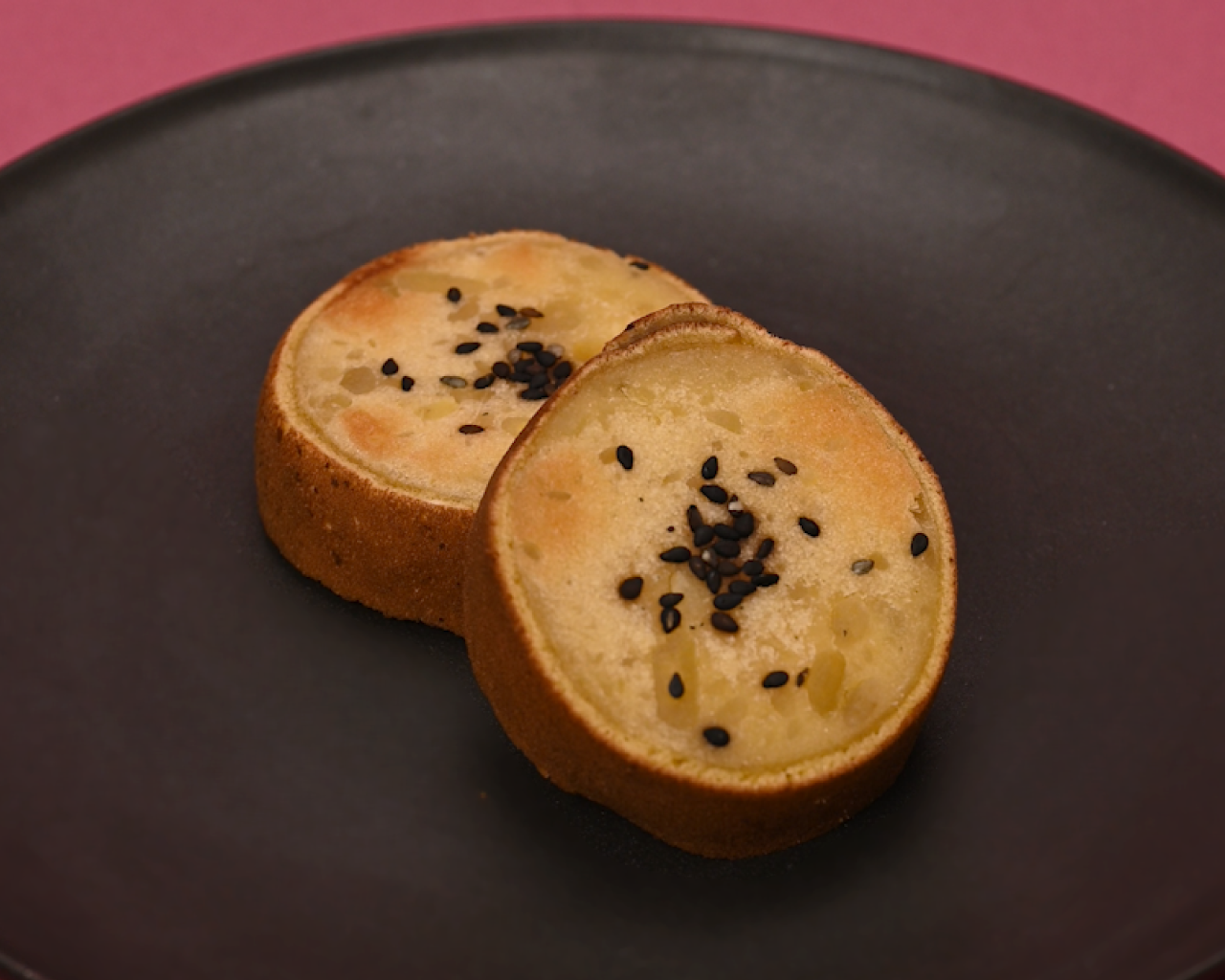 〈菓心おおすが〉の「おいもさん5個入」