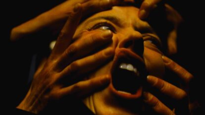 絶対一人で見て！週末にイッキ見したい映画｜ホラー映画、少女の心の成長を描いた『エトワール』など5選