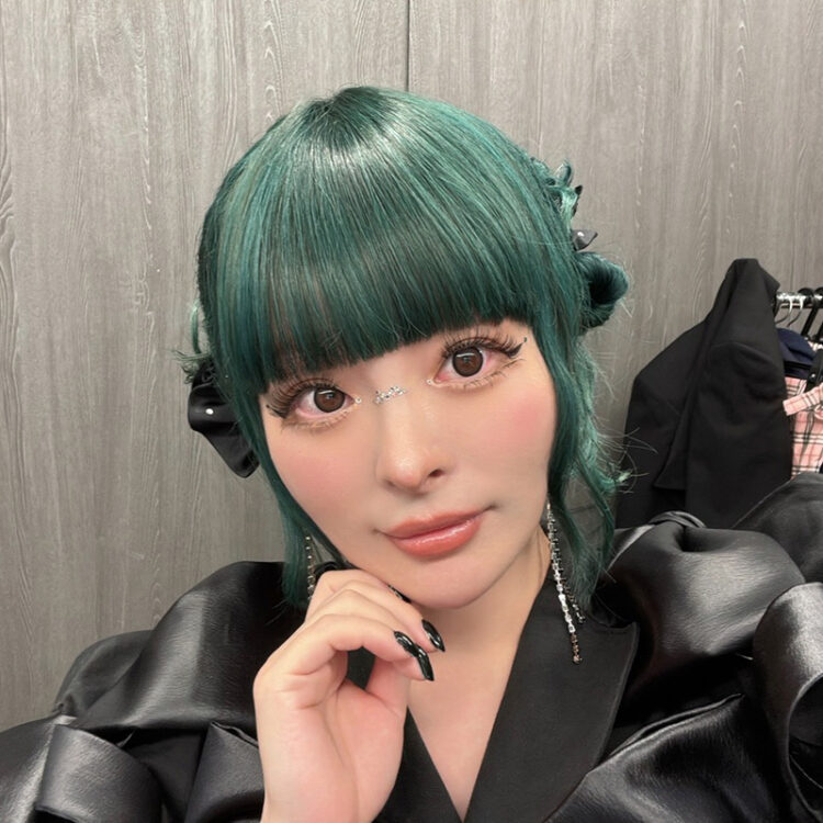 きゃりーぱみゅぱみゅの 大人なLADYになるわよコラム