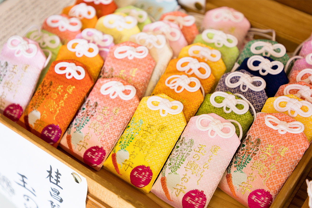 恋愛運アップ、縁結びのご利益がある寺社仏閣　今宮神社　京都　お守り