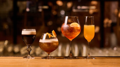 スターバックスに“大人のバー”があるって知ってる？ 〈アペリチェーナ〉で味わう贅沢な夜。