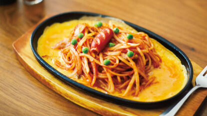 【本当に美味しいナポリタン】選りすぐりの名店13選｜昭和喫茶の鉄板焼き、京都の“深夜の〆”など