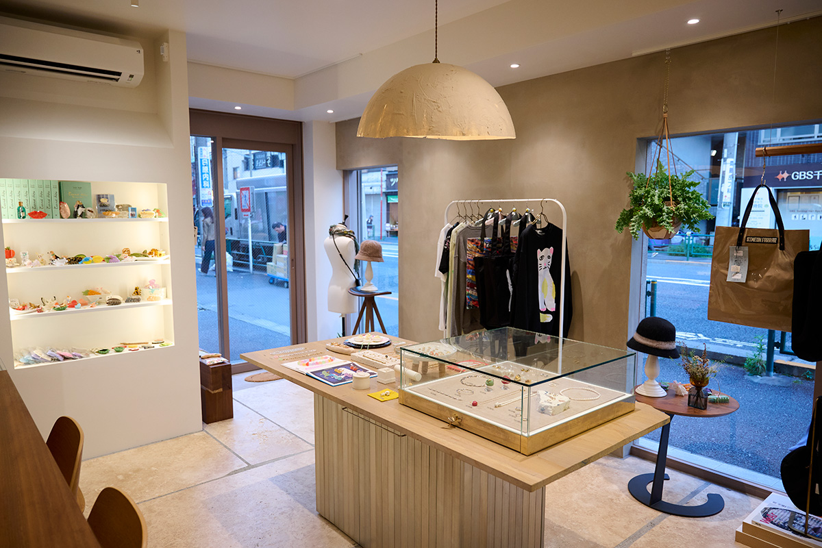 goldandbouncy(ゴールドアンドバウンシー)