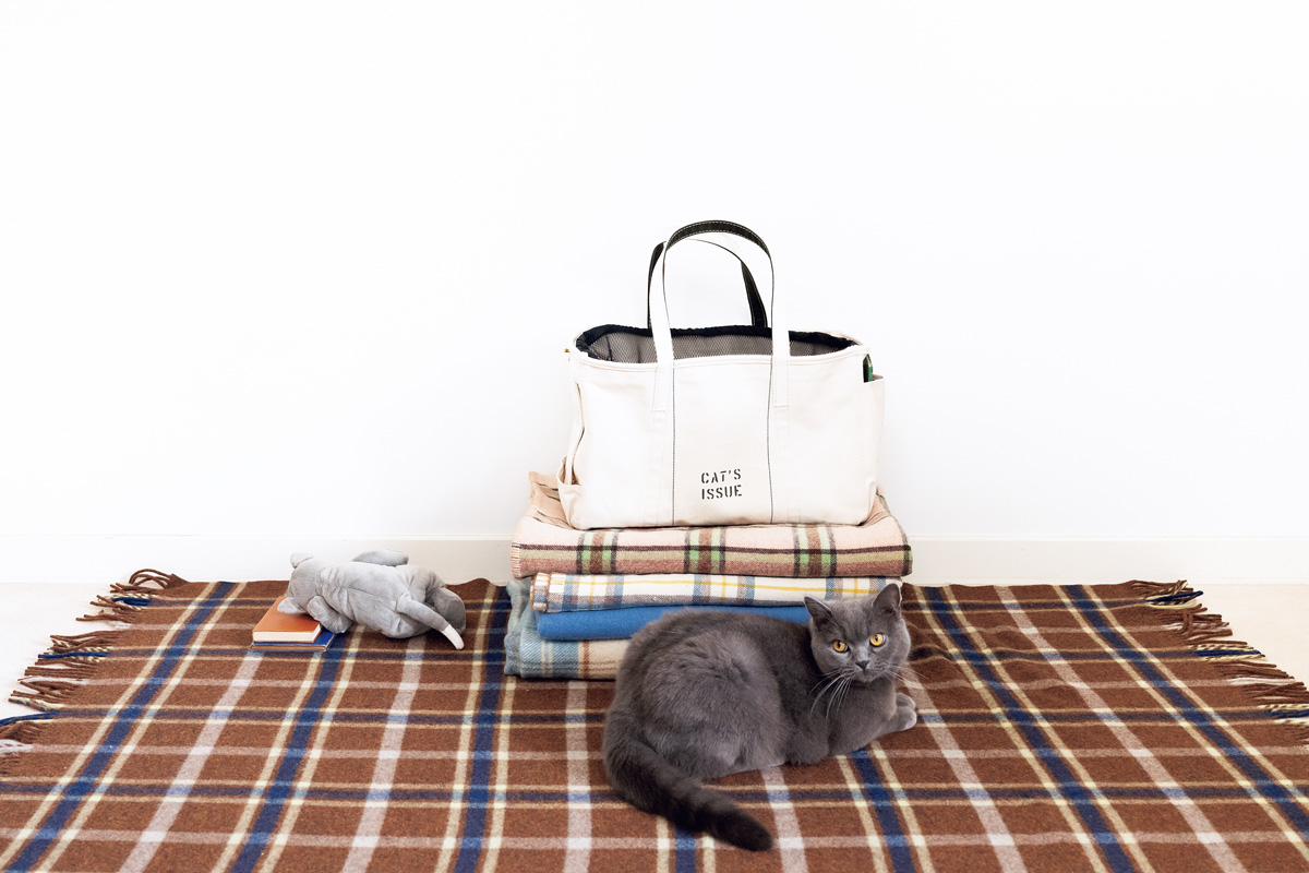 おしゃれな猫グッズ 〈Cat’s ISSUE〉のレアジェム ×Cat’s ISSUE キャリーバッグ