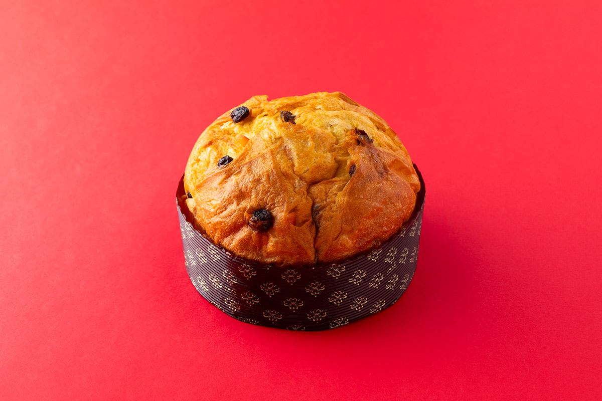 ぼる塾田辺さん絶賛 〈パティスリー ペシュミニョン〉の「パネトーネ」