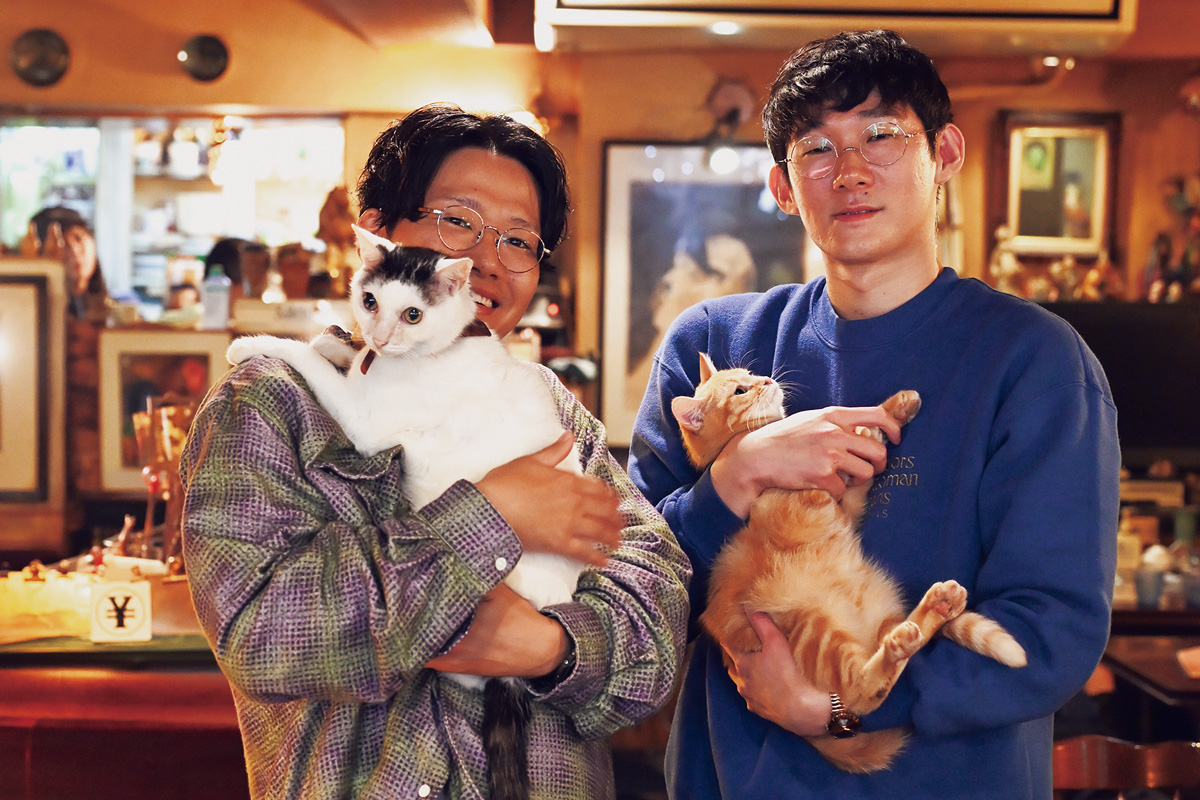 ロングコートダディの堂前とミキの亜生　猫好き芸人