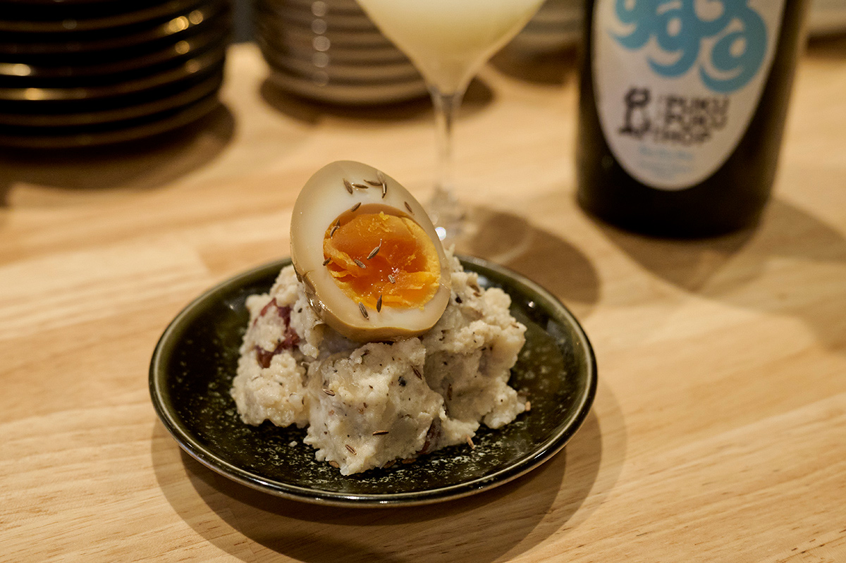 神楽坂　赤城神社近くの餐事　女性ひとり飲み