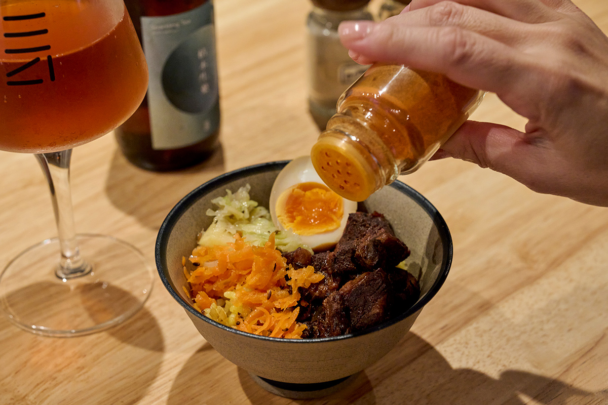 神楽坂　赤城神社近くの餐事　女性ひとり飲み