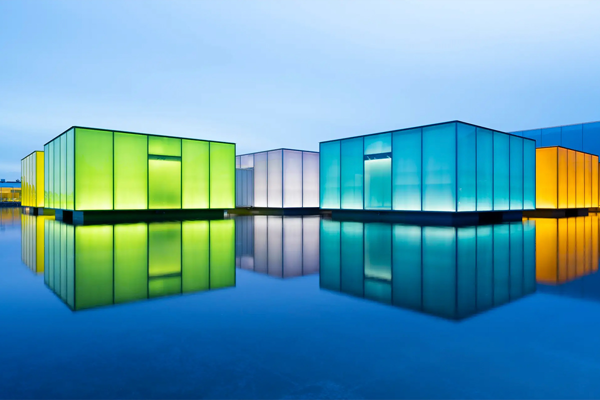 厳島神社に訪れたら立ち寄りたい。〈世界一美しい美術館〉と広島の美食を巡る開運旅