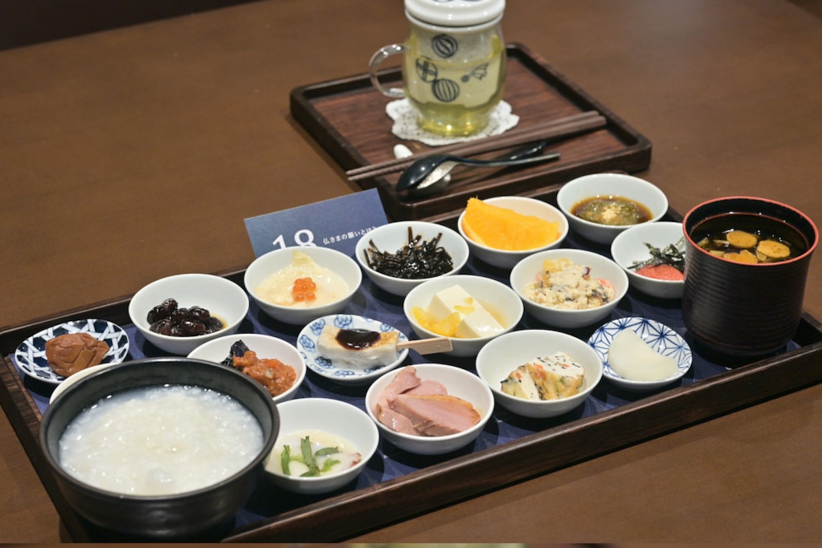 築地本願寺18品の朝ごはん