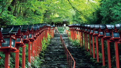 【2026年最新】開運のプロがおすすめするご利益満載の神社10選【西日本編】