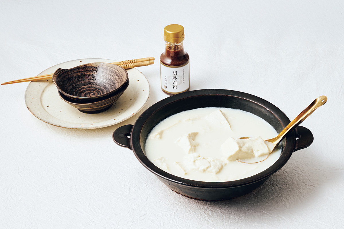 毎日を特別にするハレのごはんをお取り寄せ4. 〈佐嘉平川屋〉の「嬉野温泉 温泉湯豆腐」