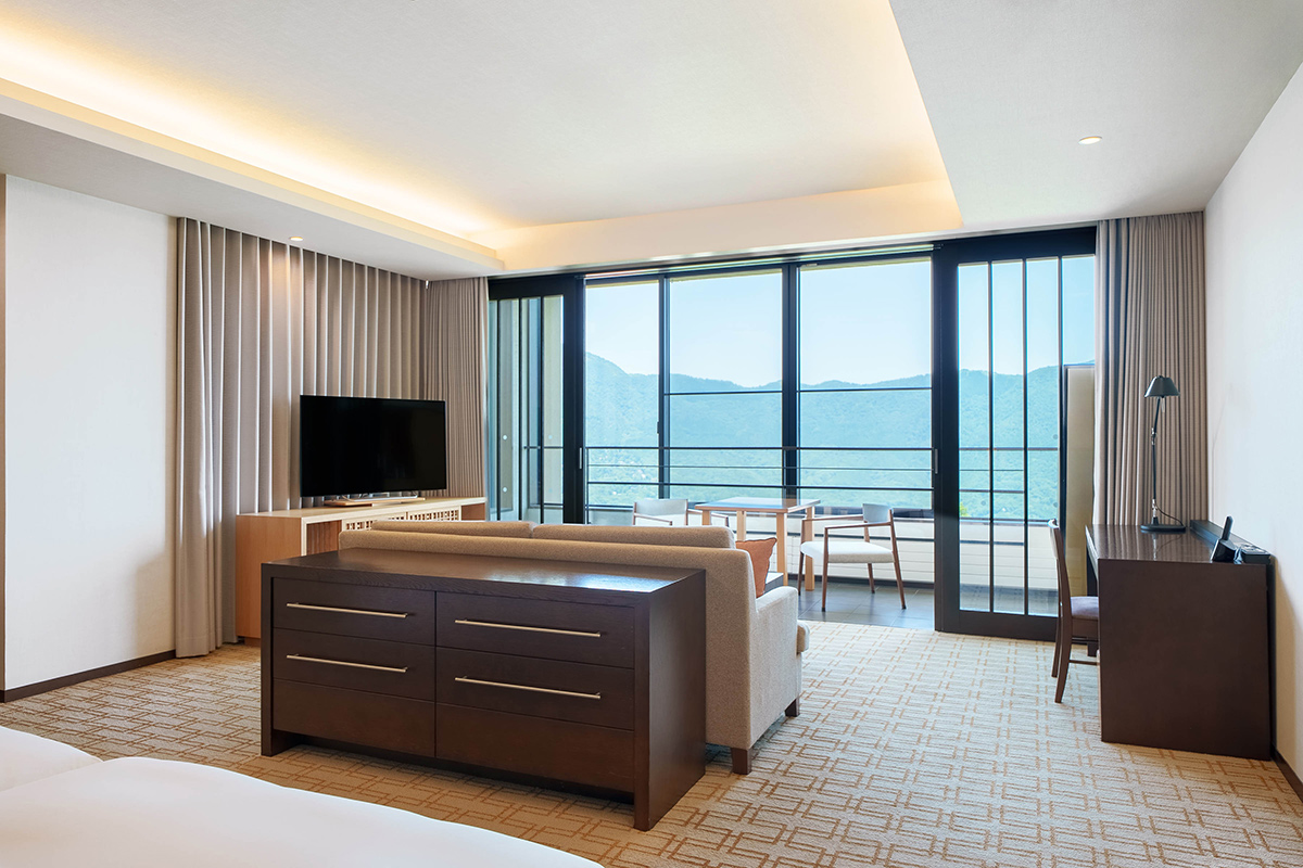 〈ハイアット リージェンシー 箱根 リゾート＆スパ〉　開運アフタヌーンティー