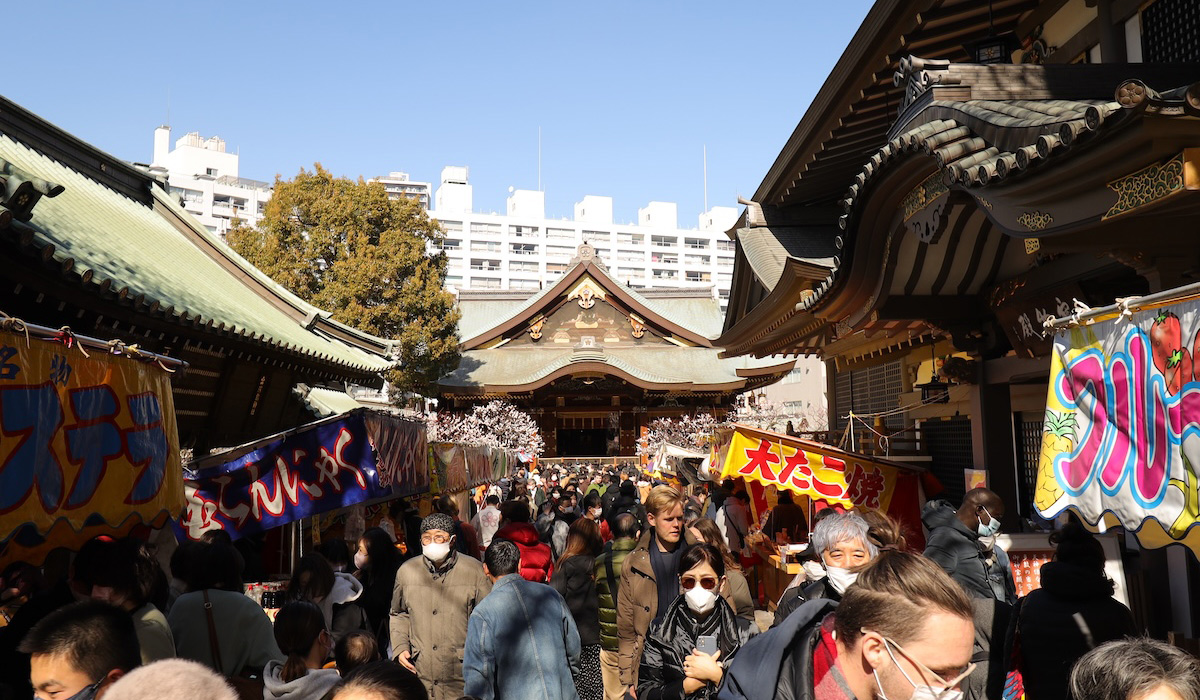 東京随一の古社【湯島天満宮】の味わい深い木鷽。