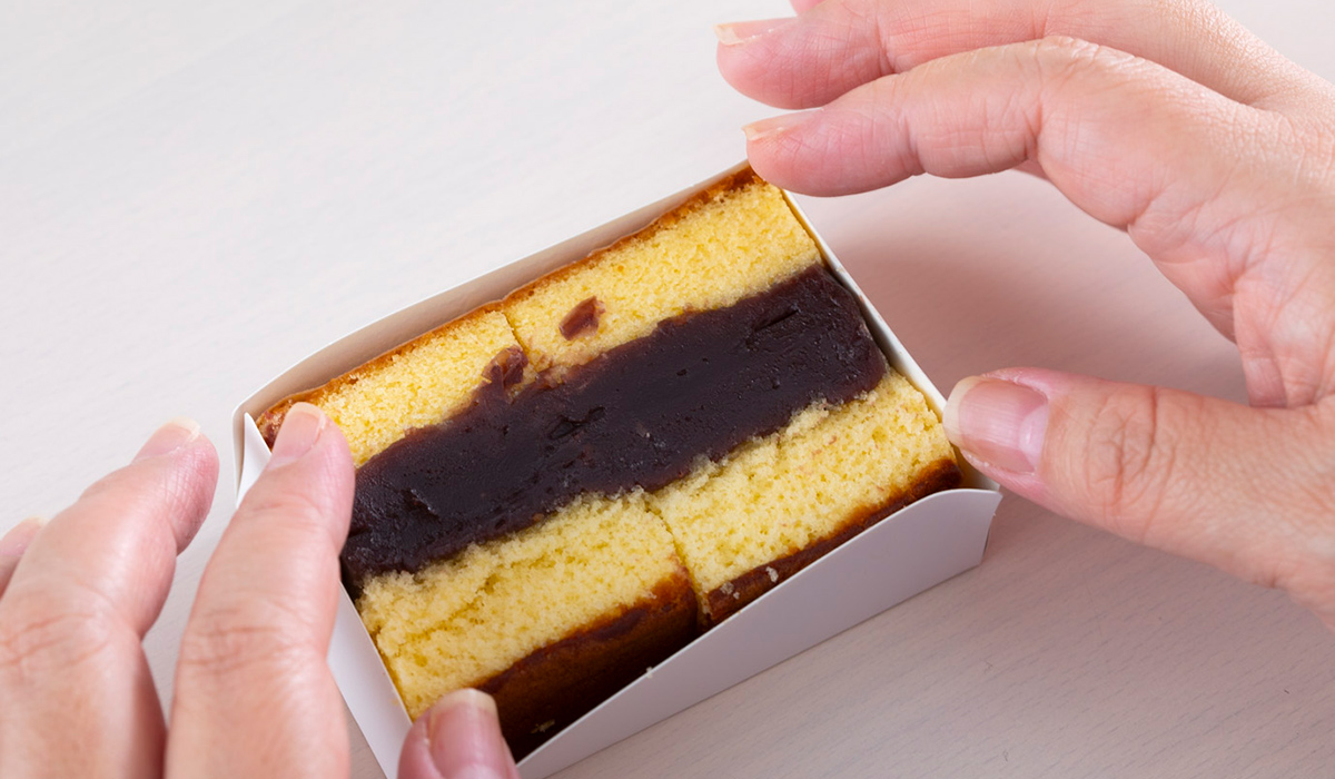 ぼる塾田辺さんおすすめ〈村岡総本舗〉の「シベリア」