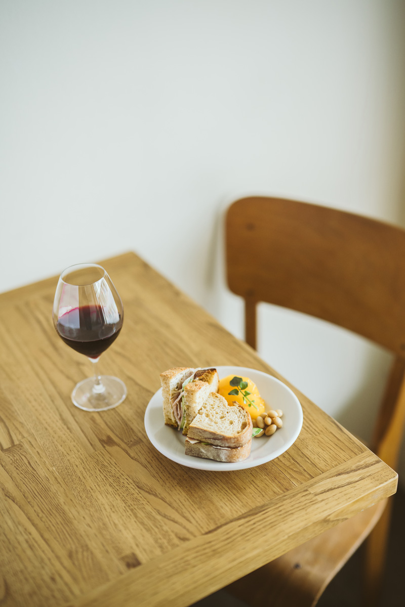 ワインとコーヒー、料理、お菓子、好きなものを、好きなように。〈cafe nei〉　福島