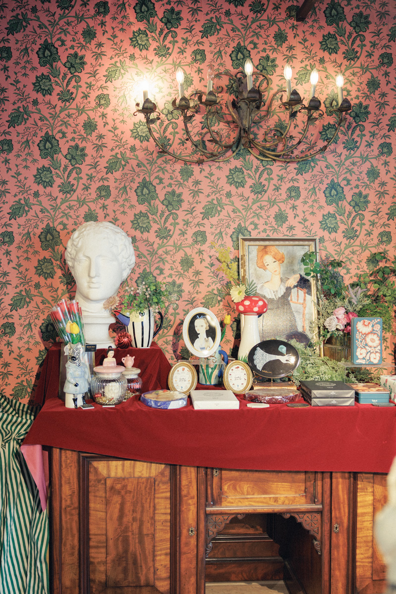 太陽ノ塔洋菓子店