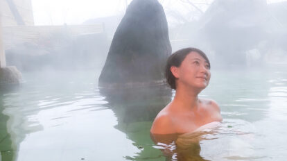 この冬行きたい1人温泉旅！雪景色やアート、美容特化温泉など9選