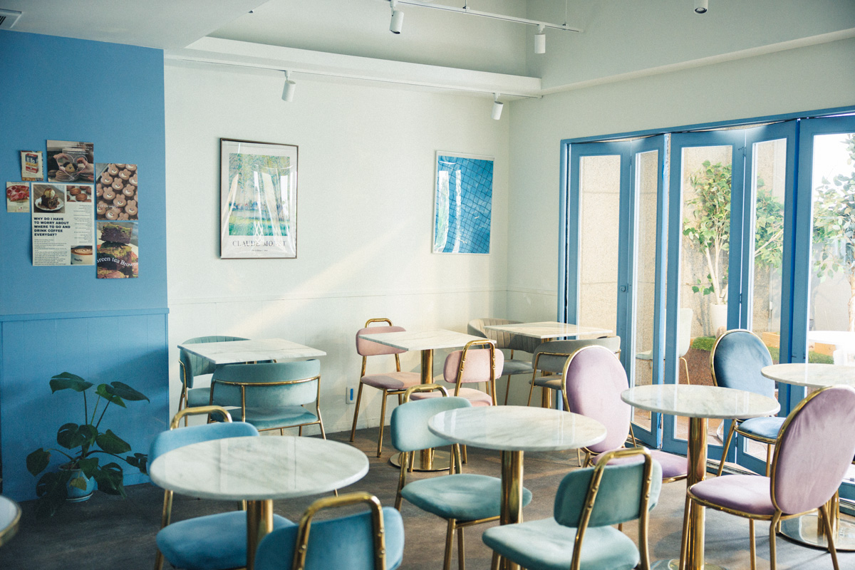 韓国カフェで味わう軽やかなアレンジラミントン。〈Cafe NooNe〉　心斎橋
