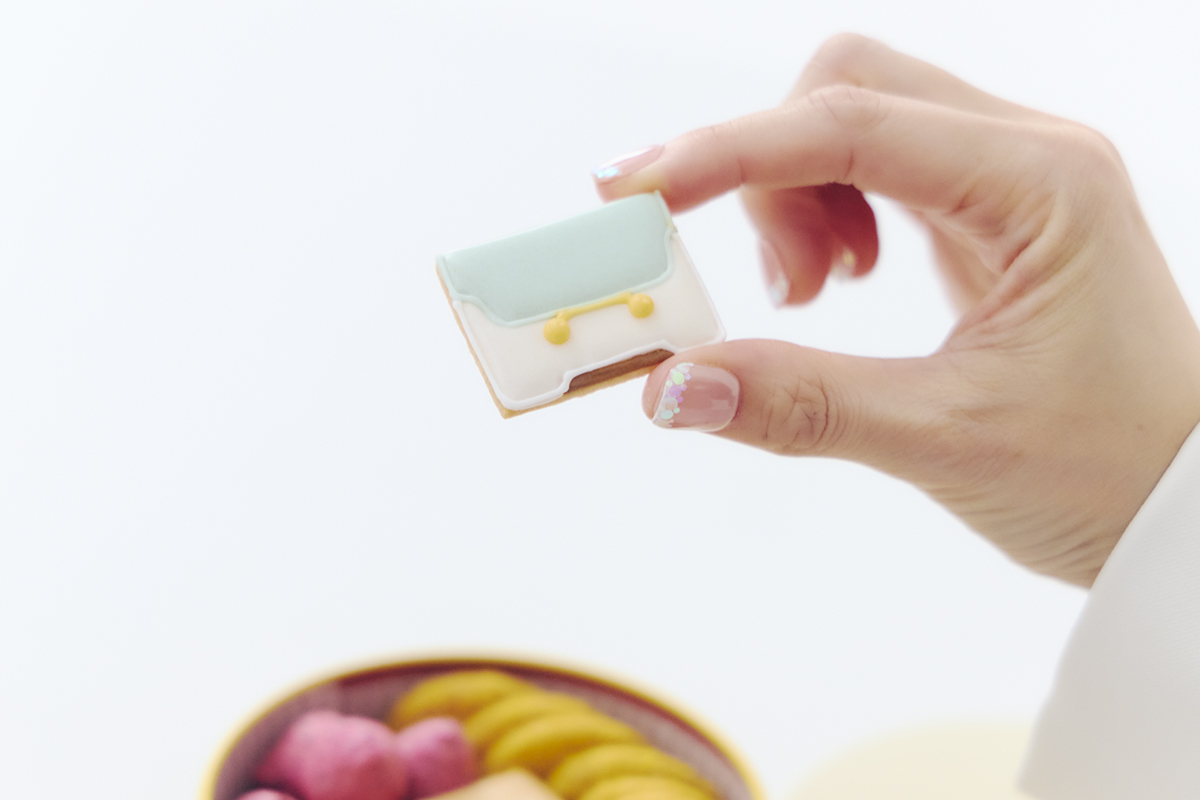 マルニのクッキー缶