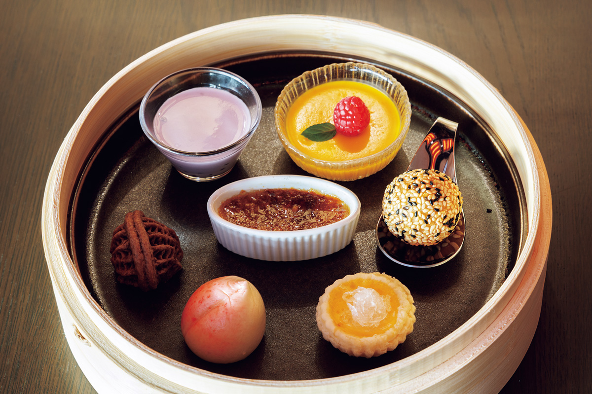 点心師が手掛けるコースさながらの中国伝統菓子のアフタヌーンティー