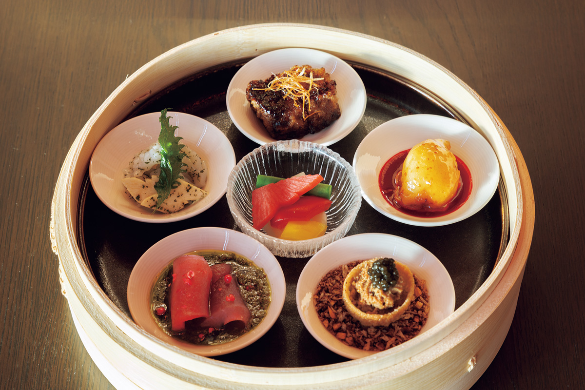 点心師の高い技術が光る中国伝統菓子の最先端。〈虎景軒〉