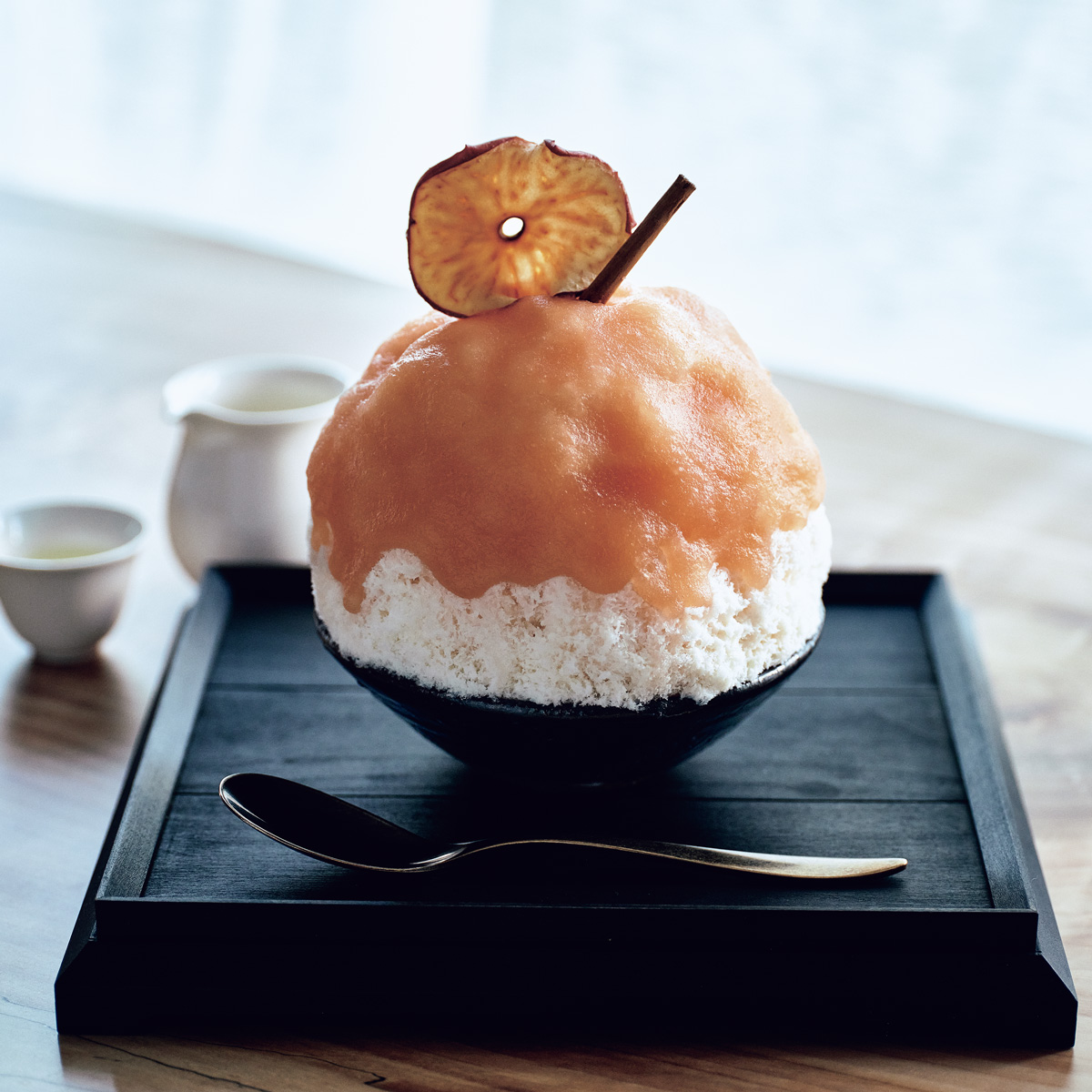 フルーツたっぷりのかき氷がお茶によく合う。【神楽坂】〈お茶と果物 扇屋〉 かき氷