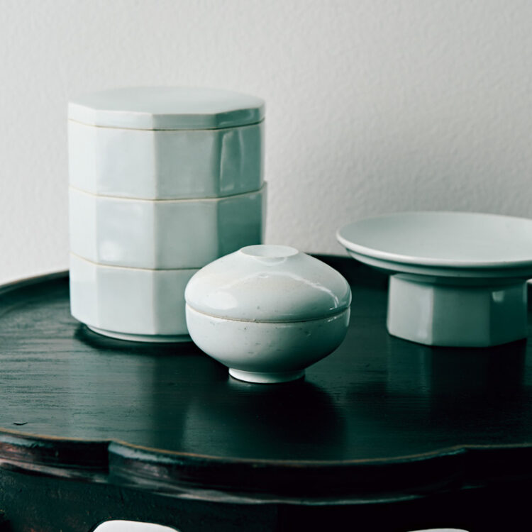 〈工藝 長生壺 (コンイェ チャンセンホ) 〉