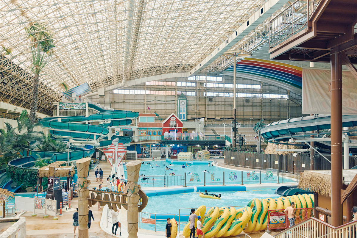 常夏ウォーターパークも一度は観たいフラガールも!南国ムードを全身で満喫。〈スパリゾートハワイアンズ〉