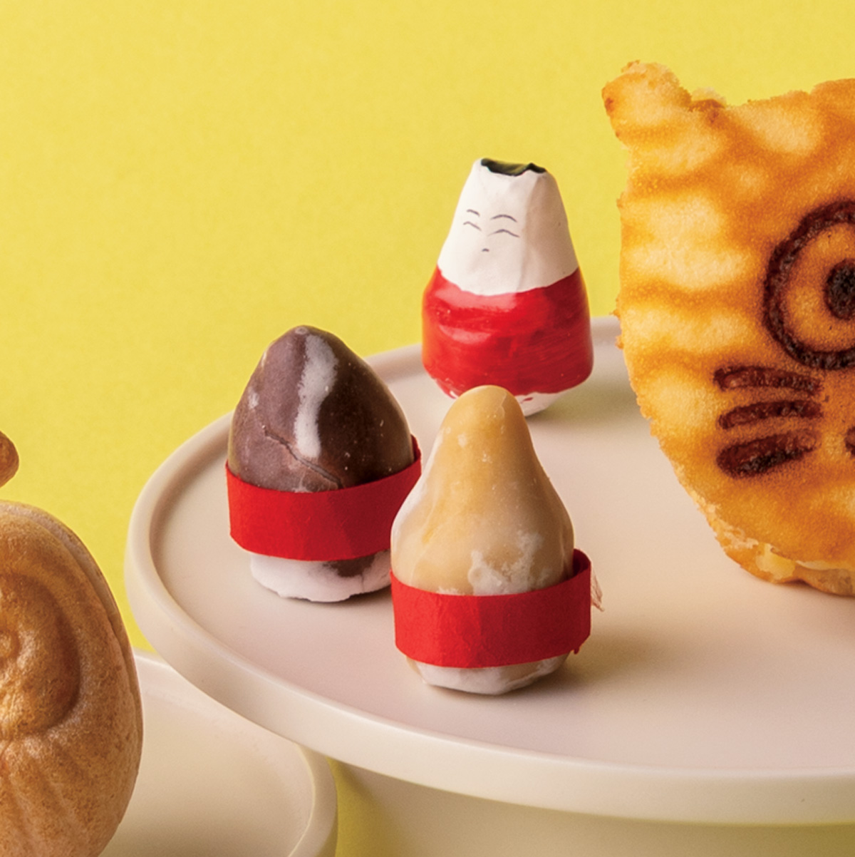 会津の縁起物にあやかって、粘り強さと健康を祈る。〈上菓子司 会津葵〉の「小法師」