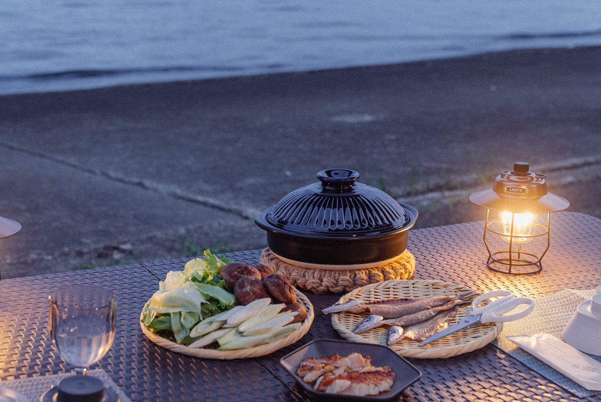 奥白浜の海岸で食事