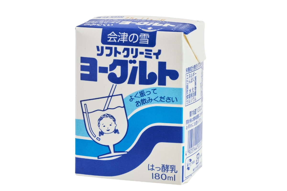 福島県会津若松エリアのご当地スーパーリオン・ドール　よく振って飲む！「会津の雪 ソフトクリーミィヨーグルトプレーン（会津中央乳業）」