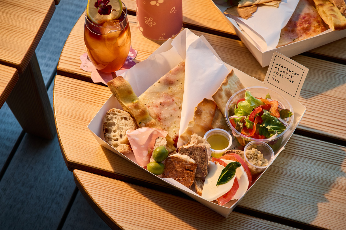 スタバのパン飲みプラン　中目黒