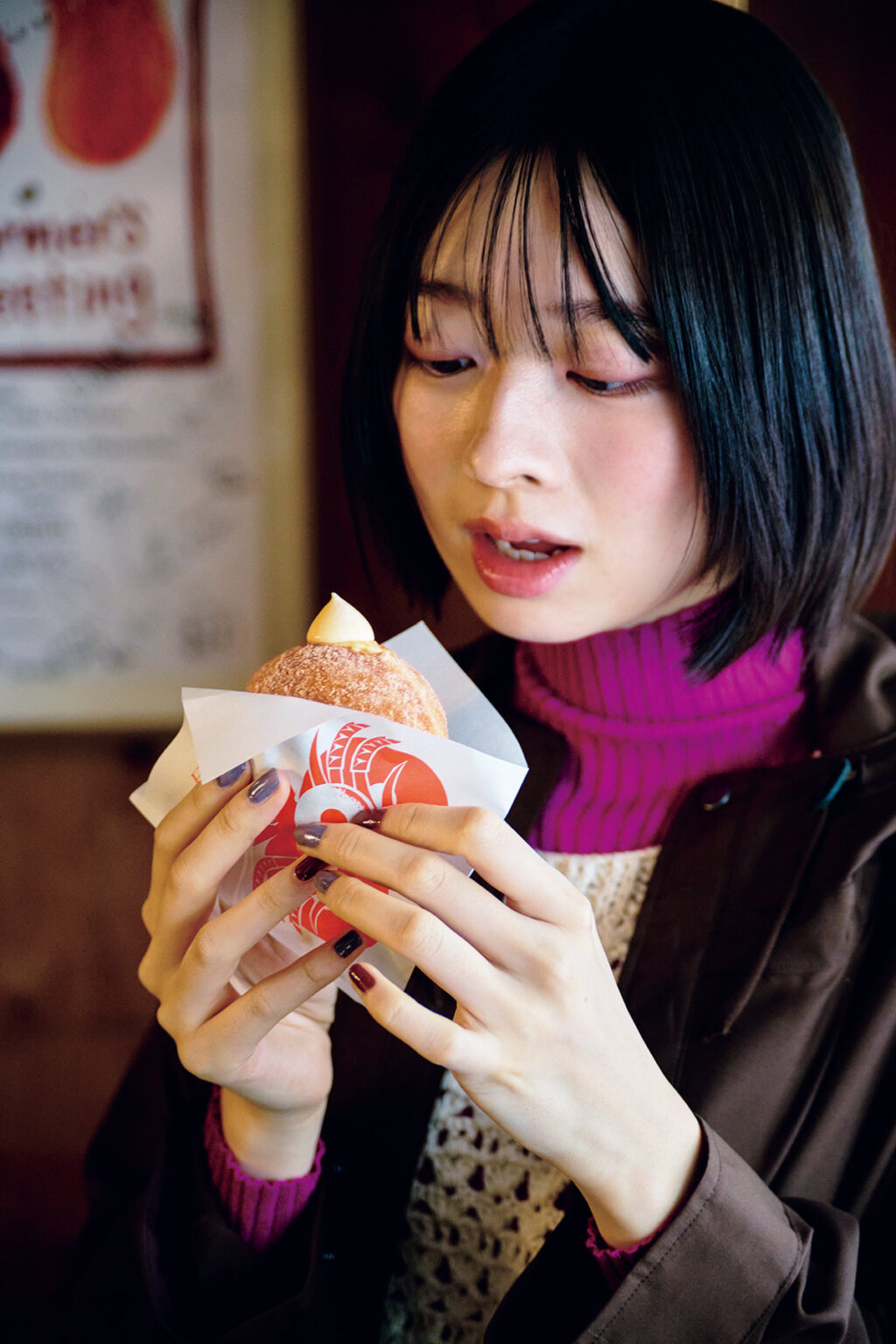 手作りクリームがたっぷりの「フレンズカスタード」（イートイン462円）は欠かせない。