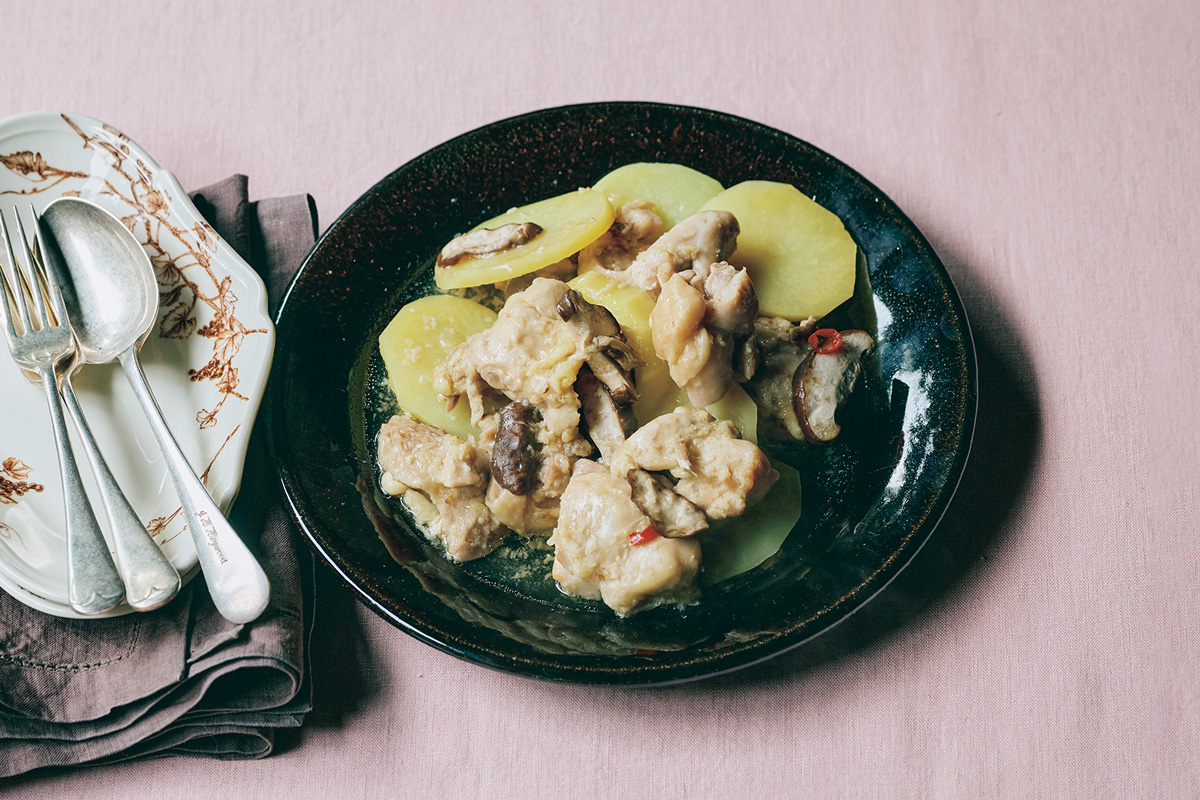 せいろレシピ　だるさ、疲れをどうにかしたい時におすすめのせいろレシピ1. 「鶏肉としいたけの甘辛蒸し」