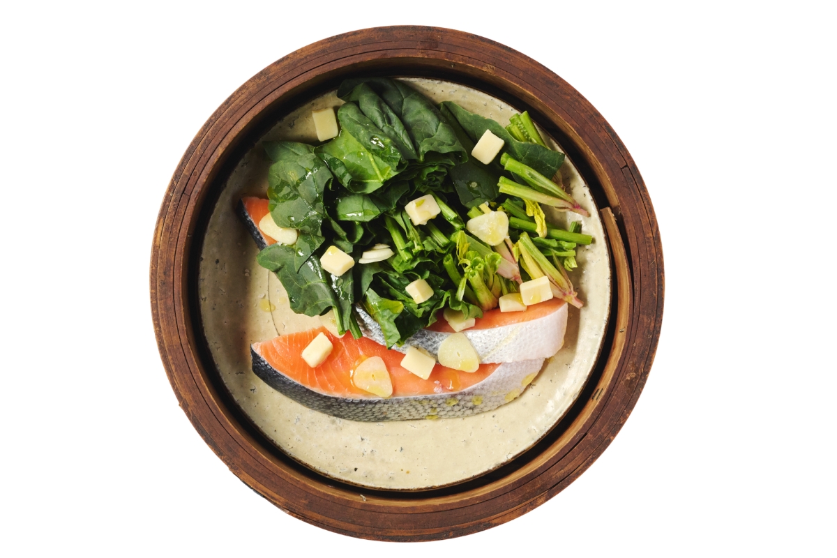 疲れ目をどうにかしたい時におすすめのせいろレシピ「ほうれん草と鮭のチーズ蒸し」　簡単せいろレシピ