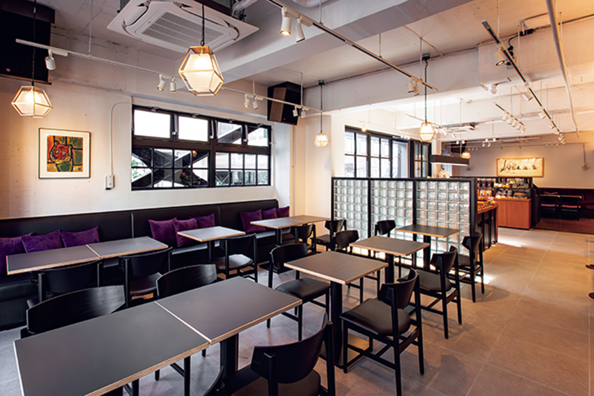 ベーカリーラウンジ沢村 