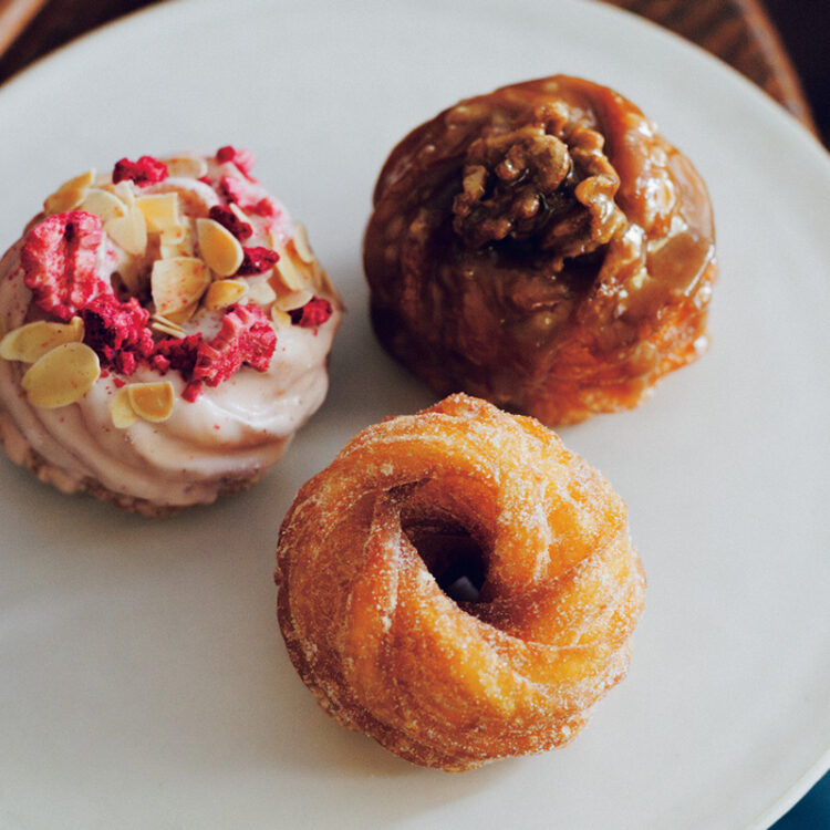 【2026年最新版】今味わいたいドーナツの名店｜パティシエが手がける絶品フレンチクルーラー、人気急上昇中の台湾ドーナツなど15選